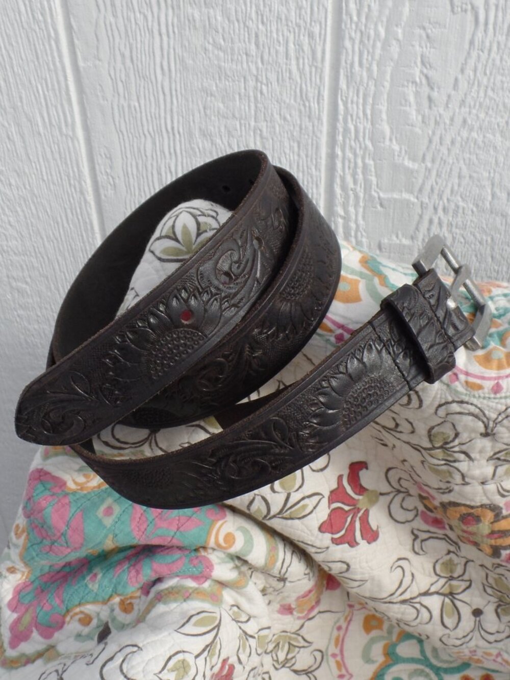 Silence & Noise Urban Outfitters Belt Tooled Leather XL